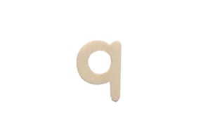 LETTER Q 2CM WOOD