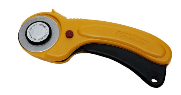 BOX CUTTER W/ROTARY BLADE D.45MM | LG Arts Crafts