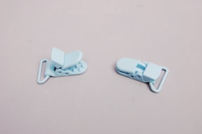 SET 12 PACIFIER SPRINGS 2.4X4.2CM BLUE