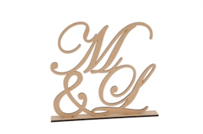 MONOGRAMA INICIAIS PERSONALIZAVEL 30X28X0.5CM MDF C/BASE