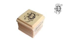 WOODEN ALPHABET STAMP LETTER D  2.7X.7CM   A-03034