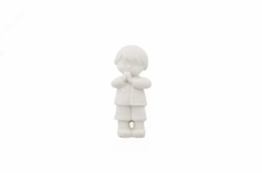 NIÑO A ORAR 2.3x1X5.5CM PEGAR