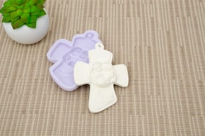 MOLDE SILICONE CRUZ PRESEPIO 7,5x10x1,4CM MLD168