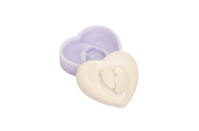 SILICONE MOULD HEART W/FEET 6X6.5X1.5CM MLD251